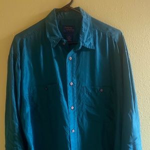 Cambridge Classics 90’s style silk dress shirt